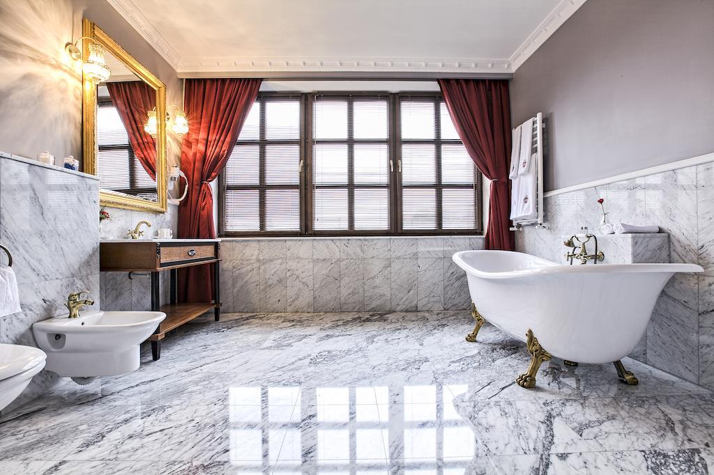 Hotel Jaroslaw Room photo